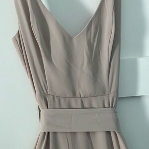 Elegant Beige Sleeveless Dress